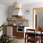 Koralia I Basen Z Podgrzewana Woda