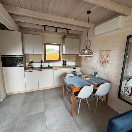 Koralia I Basen Z Podgrzewana Woda Apartmán *