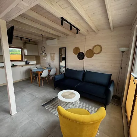 Apartment Koralia I Basen Z Podgrzewana Woda *