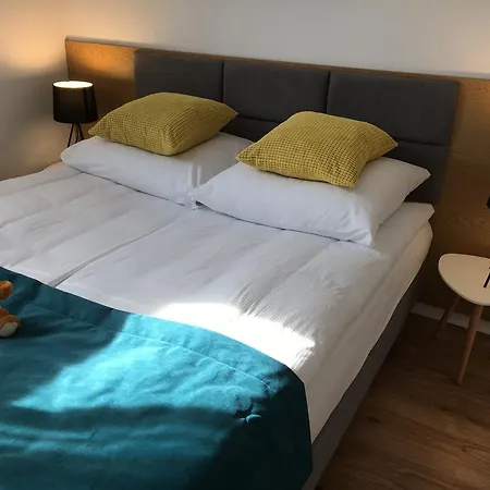 Koralia I Basen Z Podgrzewana Woda