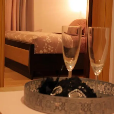 Koralia I Basen Z Podgrzewana Woda * Sarbinowo