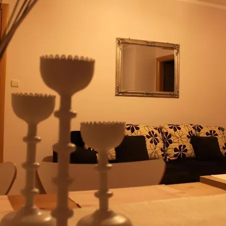 Koralia I Basen Z Podgrzewana Woda