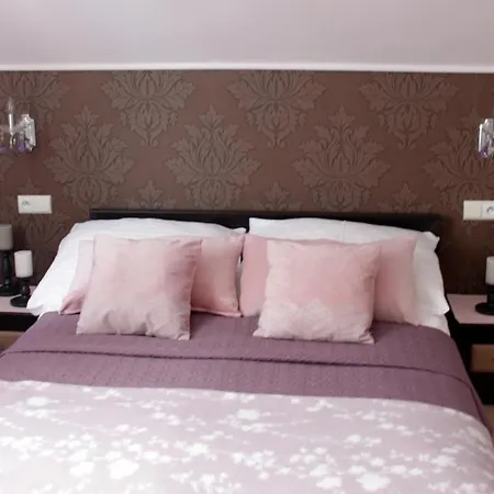 Koralia I Basen Z Podgrzewana Woda Apartment Sarbinowo