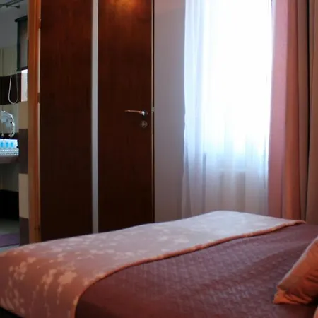 Koralia I Basen Z Podgrzewana Woda Apartmán